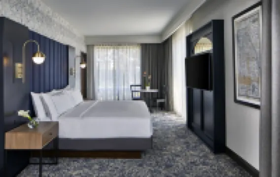 The Hamilton Alpharetta, Curio Collection by Hilton