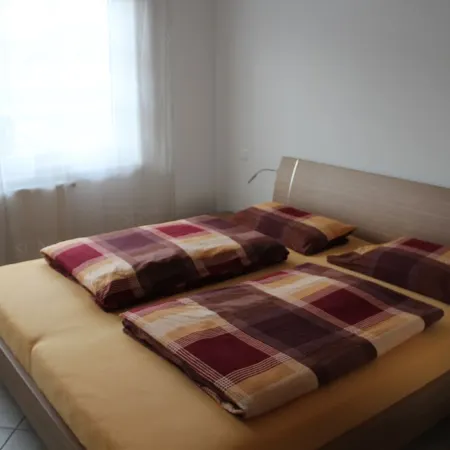 Light-filled, comfortable apartment in a quiet central location - close to the beach Hotele w: Zingst
