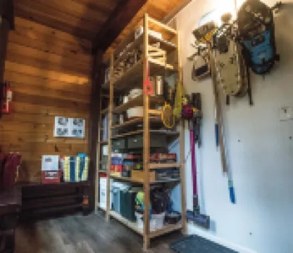 WALK TO BRIGHTON + PRIVATE HOT TUB + MOUNTAIN VIEW