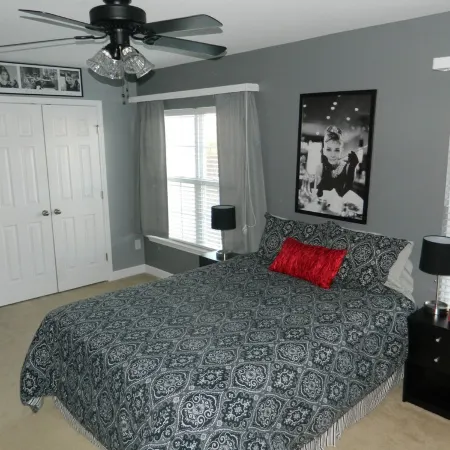 Cozy and Convenient Furnished Townhome w/view