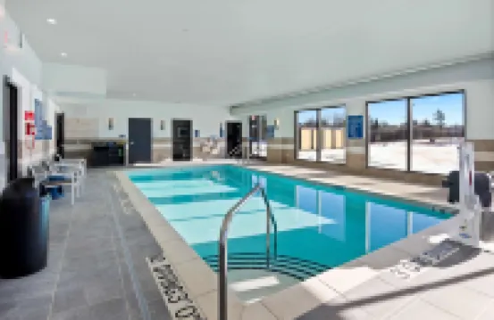 Best Western Plus Marquette Hotel  Suites