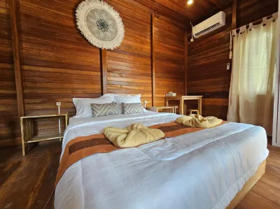 Amore Lodge Các khách sạn ở Macang Tanggar