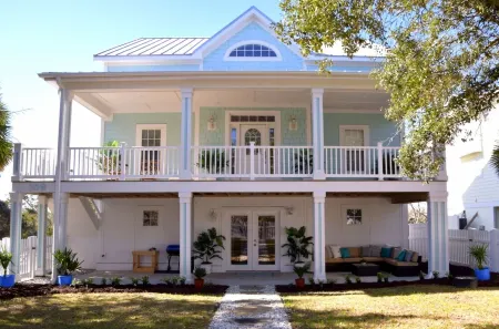 Waterfront with Ocean Views, Private Pier, Arcades, Game Room, Firepit, Hot Tub!