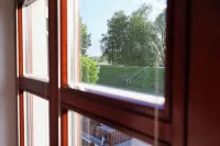 Direkt am Deich Großes Haus für 2 Familien, Haustiere, Wallbox, 2900qm Grundstk - Homestays