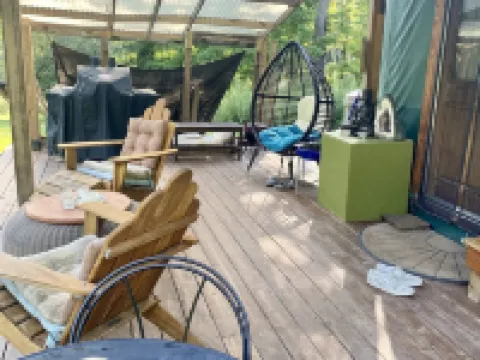 Totally secluded Yurt surrounded by waterfalls, brooks, cliffs and forest Hotels in Esopus