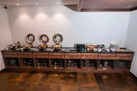 Hotel Seven Lights - Bữa sáng