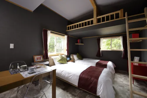 DogrunCafe & Resorts Jennie West-Karuizawa