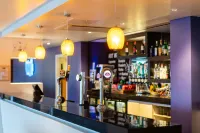 Holiday Inn Express DUNDEE by IHG - bar