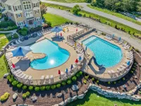 Gray Wolf Lodge-Private Saltwater Pool, Hot Tub