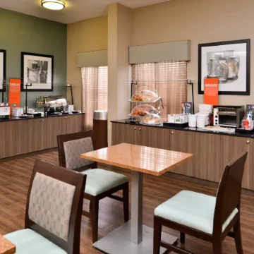 Hampton Inn Closest to Universal Orlando Отели рядом с достопримечательностью «Юниверсал Студиос Флорида»