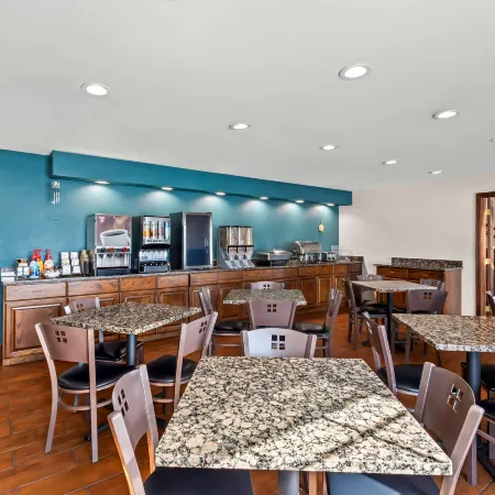 Best Western Plus Fort Wayne Inn Suites North