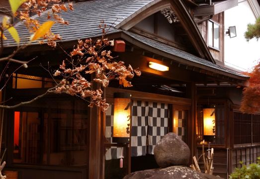 야츠산칸 료칸의 내부 다다미 객실 모습