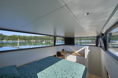 A lodge boat at Guidel-Plages marina