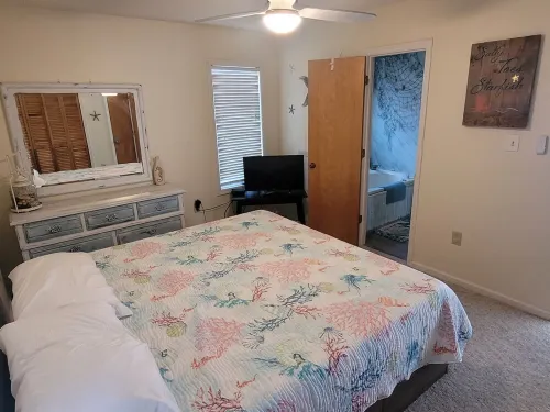 Oceanside with Ocean View and Comfort!