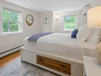 Harwich Hideaway, Close to Beach, Bike Path & 10 Minutes Away from Chatham! Hotels in Harwich
