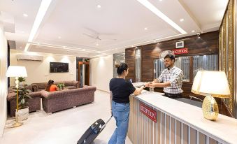 Hotel Emblem Suites by Denver, Delhi Airport
