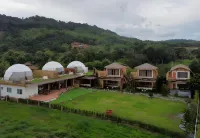 Cirrus Valley Hill Resort Отели в г. 
