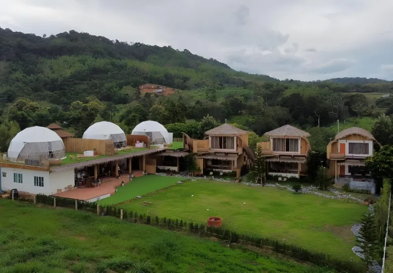 Cirrus valley Hill Resort
