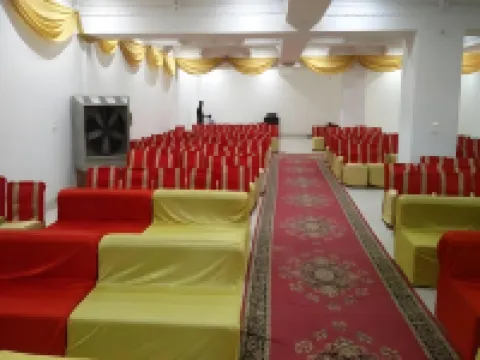Tej Mahal Palace Bandikui Hotels in Dausa