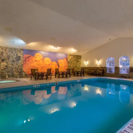 Comfort Inn & Suites Mt Rushmore
