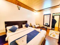 Goroomgo Hidden Chalet Mall Road Nainital