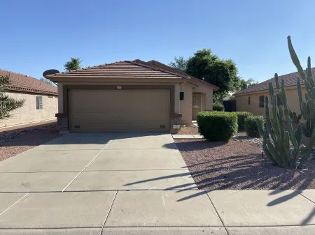 November Discounted Rate!!  Close to Everything.  2Bed/2 Bath Отели в г. Сюрпрайз