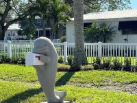 Newly Renovated, Close to Old Naples & Beach