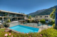 Four Seasons Motel