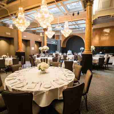 Opus 16 Dining/Meeting Rooms