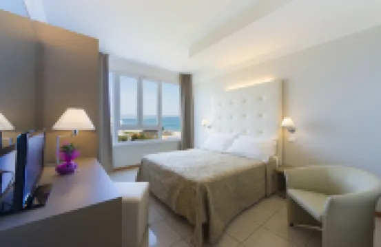 호텔 크리스탈로 리치오네