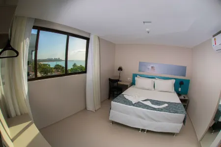 阿奎爾套房飯店