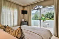 Hermanus Beachfront Lodge - Balkoner