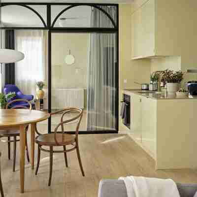 Apēron Apartment Hotel Rooms