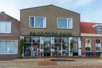 Lovely Modern 4 Person Apartment in the Heart of Koudekerke