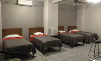 Hotel Caracoles Colima