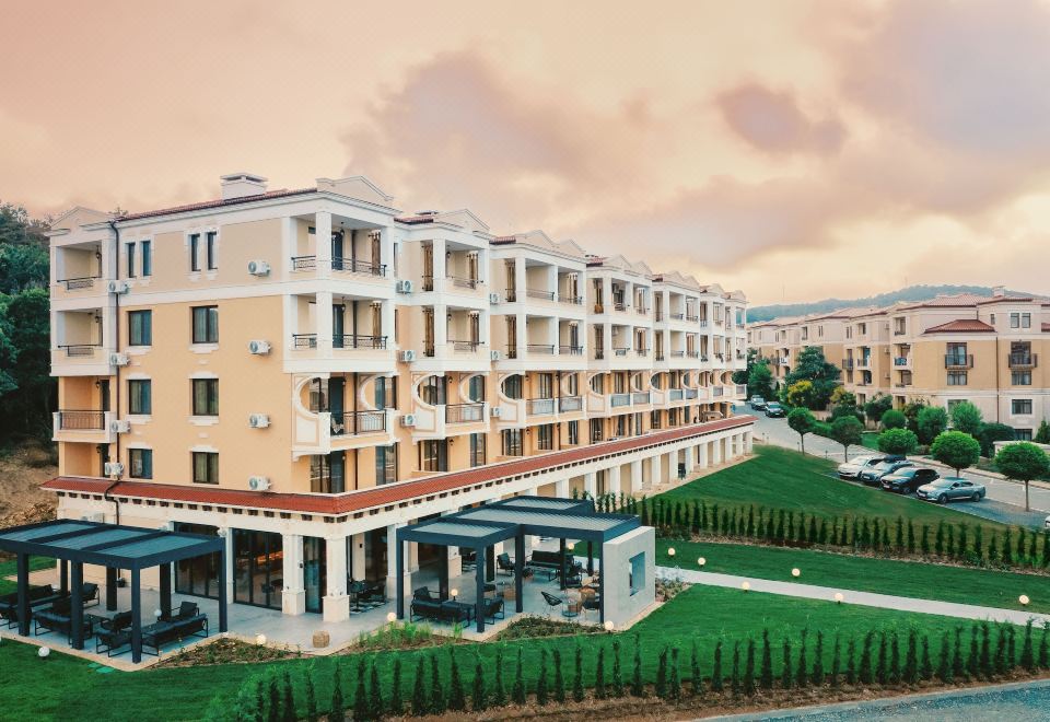 hotel overview picture