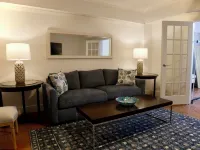 Perfect Palm Beach Location #2, spacious Condo, WiFi, AC in fabulous Palm Beach.