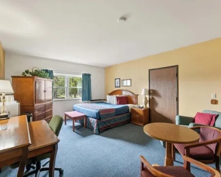Iron Ridge Inn Motel Hotels in Dodge County