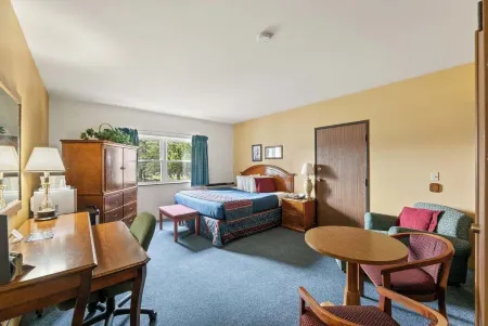 Iron Ridge Inn Motel Отели рядом с достопримечательностью «The Pour House»