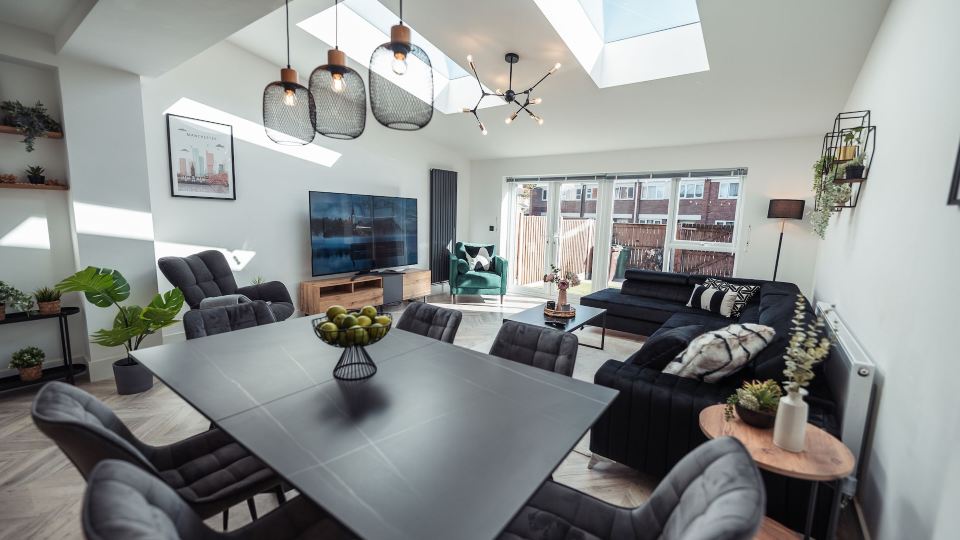 Exquisite 6 Bedroom Luxury Home Manchester