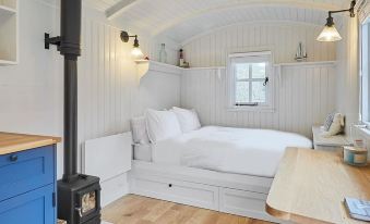Host & Stay - the Lobster Pot