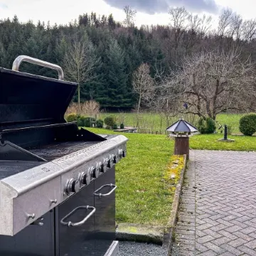 Modernes Split-Level Haus Nahe am Hennesee