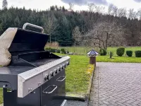 Modernes Split-Level Haus Nahe am Hennesee