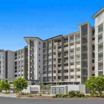 North Shore Oceanside Kawana Hotel Exterior