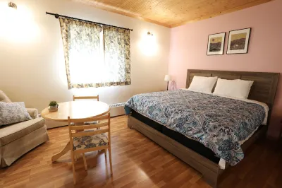 育空卡雷多旅館 酒店