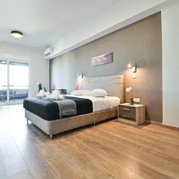 Thisean Modern Suites by Athens Stay