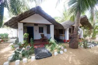 Star Rest Beach Hotel Hotel dekat Muhudu Maha Viharaya Stupa