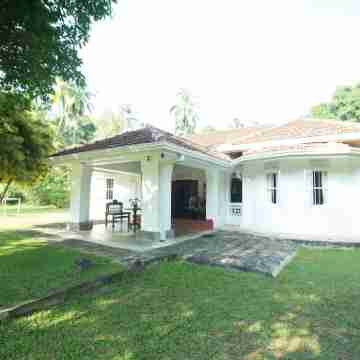 Thalpe Walawwa Heritage Villa with Private Beach Access Hotel Exterior