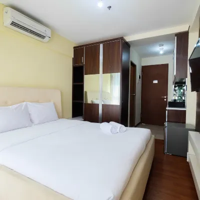 Comfy Studio Tifolia Apartment Отели рядом с достопримечательностью «Мал Арта Гадинг»