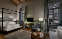 Athinaidos Quarters by K&K
